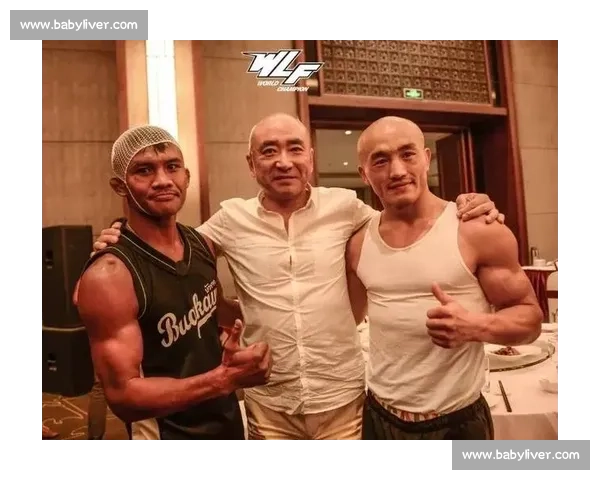 泰拳王播求与一龙巅峰对决背后实力差距与舆论风暴全解析
